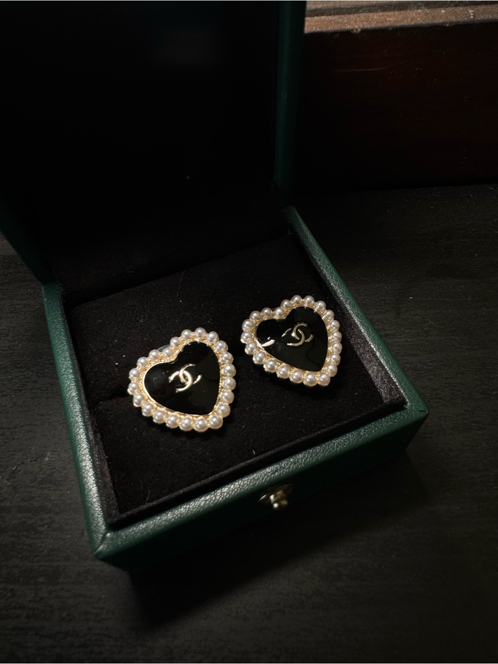 CHANEL vintage Black Heart Pearl-Edged CC Logo Earrings